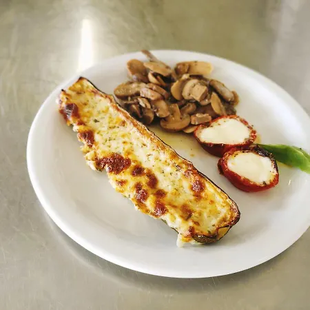 Leonardo Da Vinci ホテル ペザロ