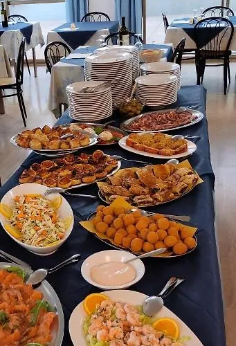 Leonardo Da Vinci 3* Pesaro